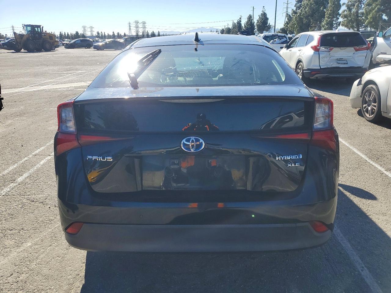 2019 Toyota Prius - Image 6