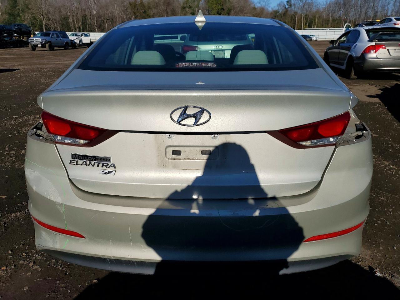 2017 Hyundai Elantra Se - Фото 6