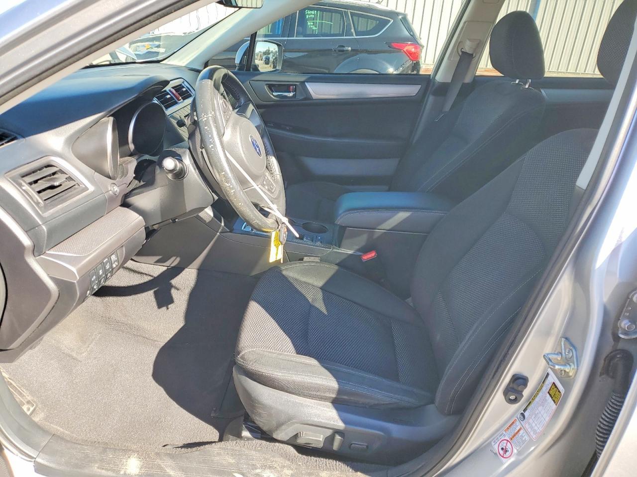 2017 Subaru Outback 2.5I Premium - Image 7