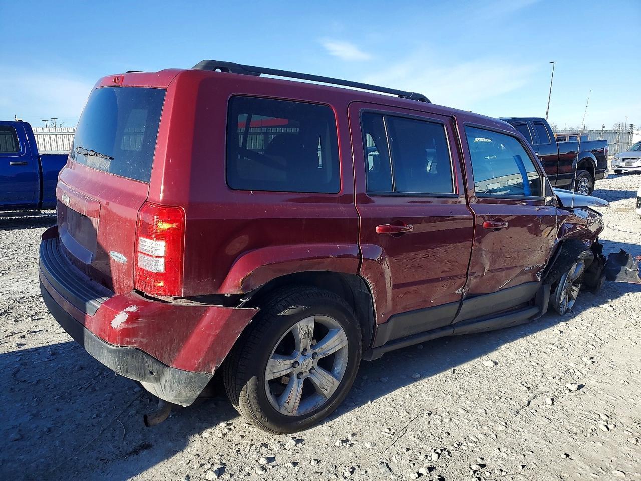 2016 Jeep Patriot Latitude - Фото 3