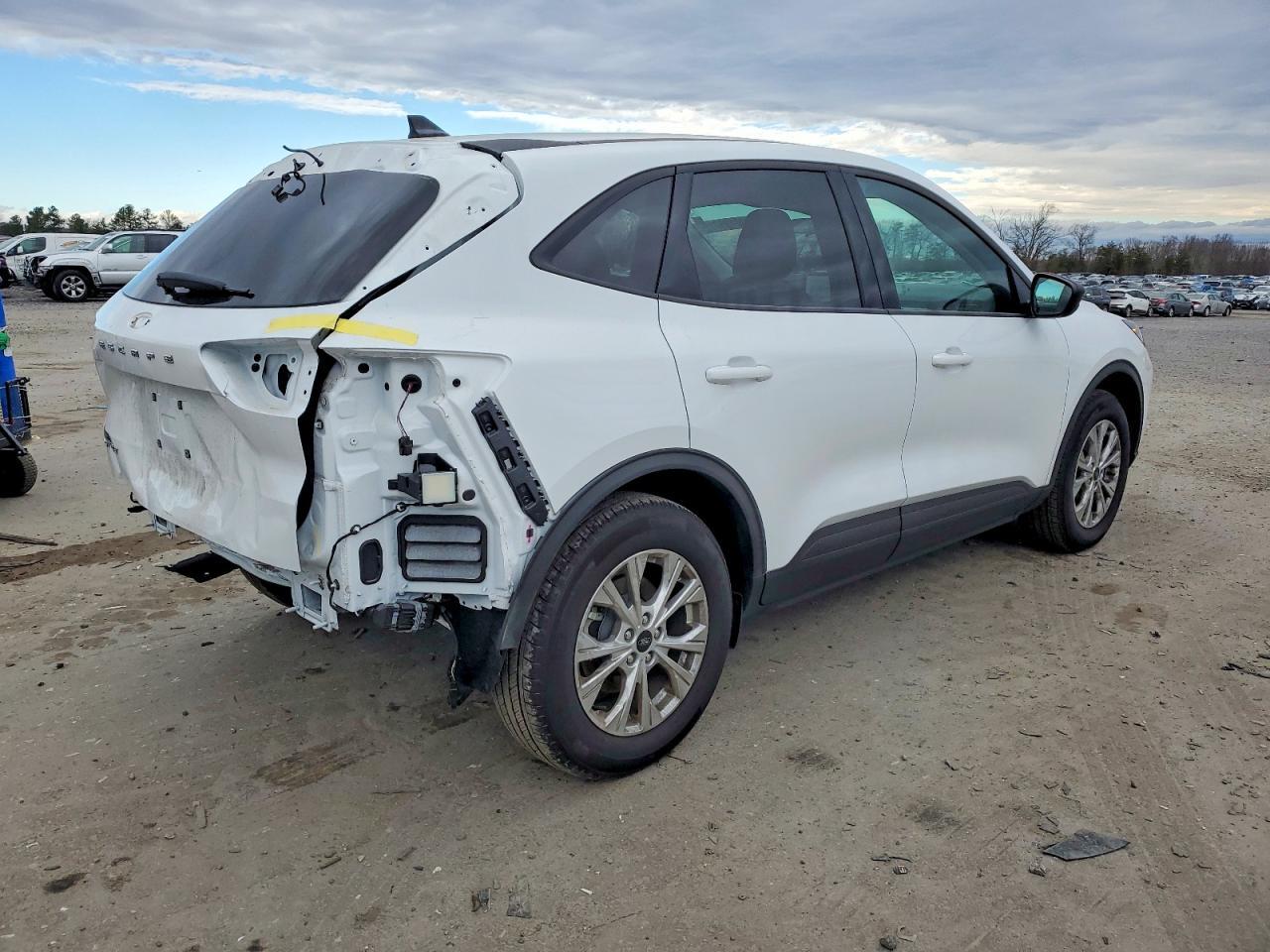 2025 Ford Escape Active - Фото 3