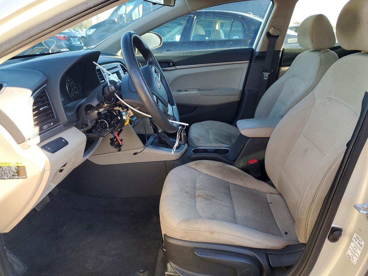 2017 Hyundai Elantra Se - Фото 7