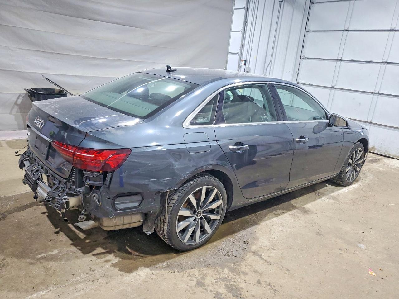2021 Audi A4 Premium 40 - Фото 3