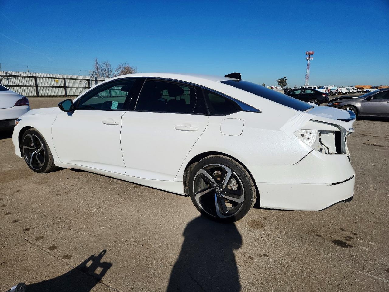 2022 Honda Accord Sport - Фото 2