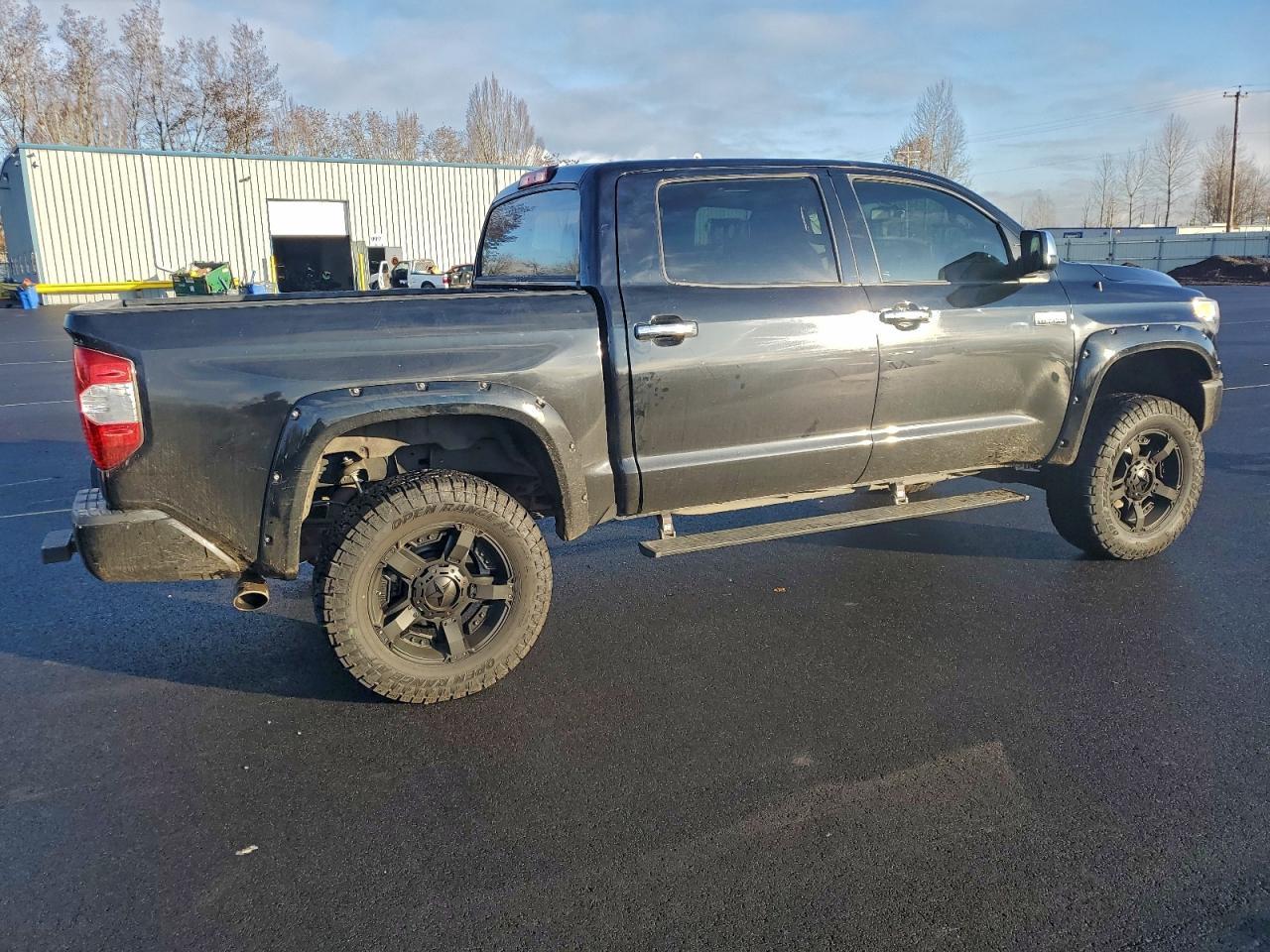 2016 Toyota Tundra Crewmax 1794 - Фото 3
