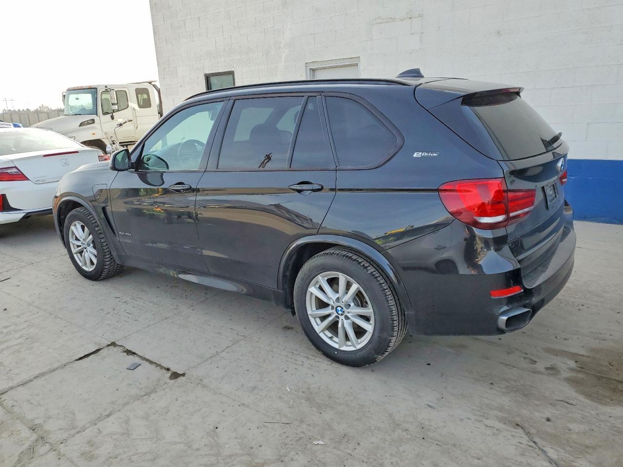 2017 BMW X5 Xdr40E - Image 2