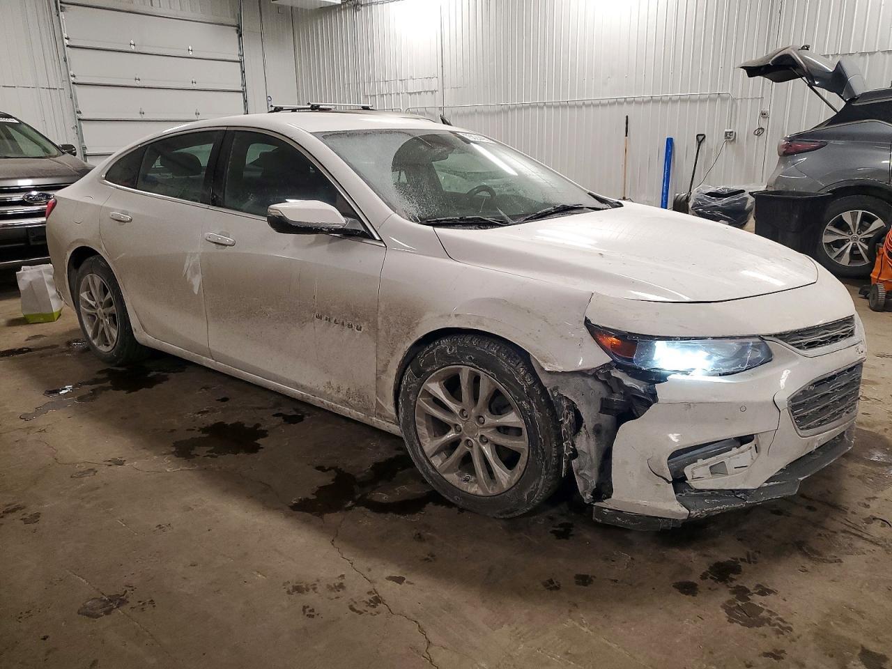 2017 Chevrolet Malibu Hybrid - Фото 4