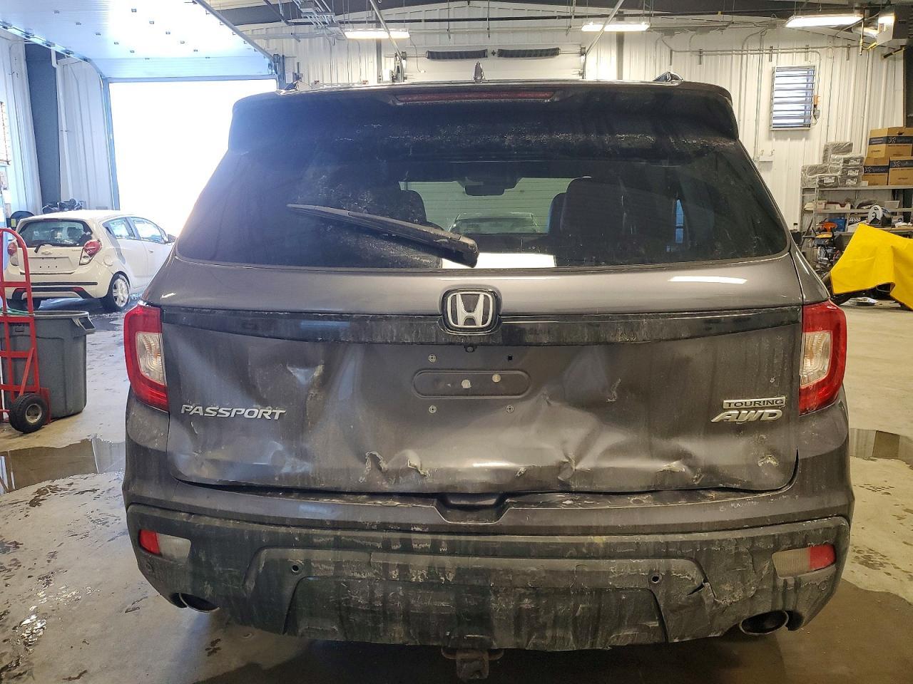 2019 Honda Passport Touring - Image 6