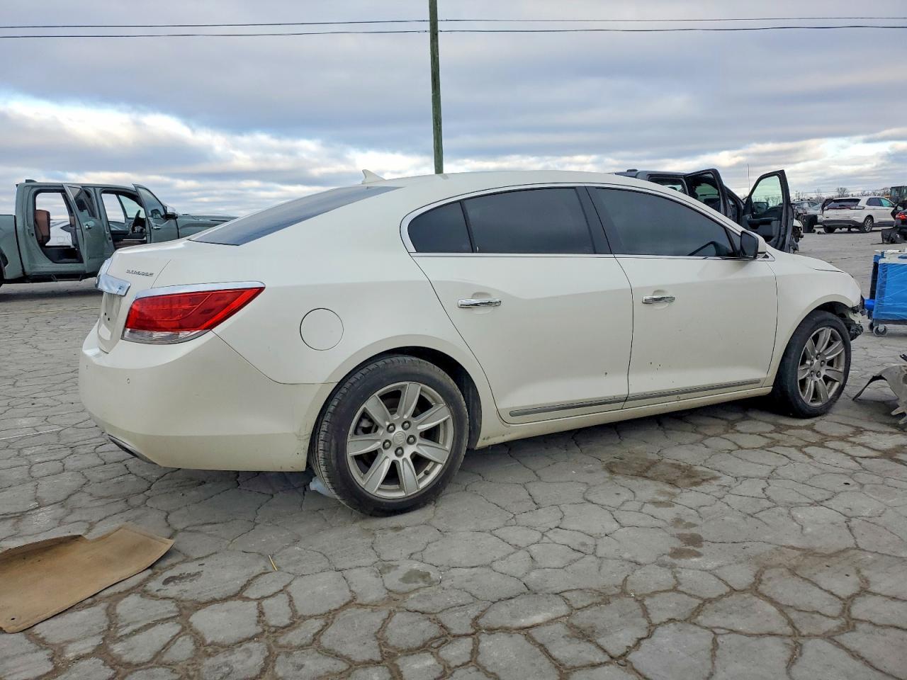 2012 Buick Lacrosse Premium - Фото 3
