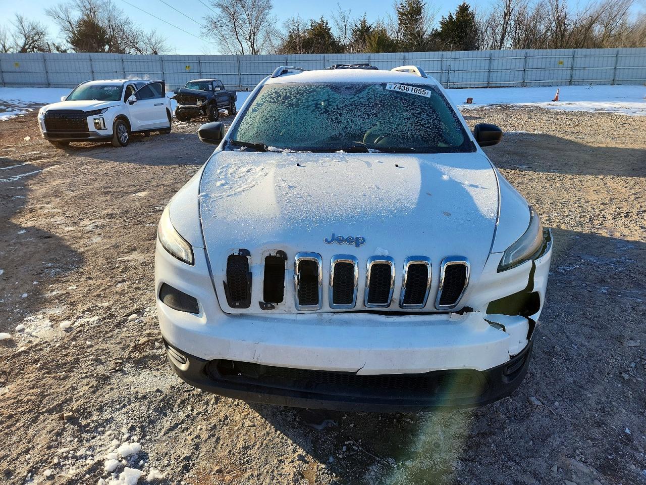 2015 Jeep Cherokee Sport - Image 5
