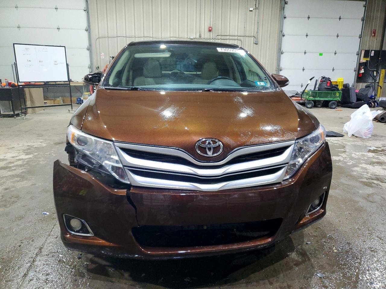 2014 Toyota Venza Xle - Image 5