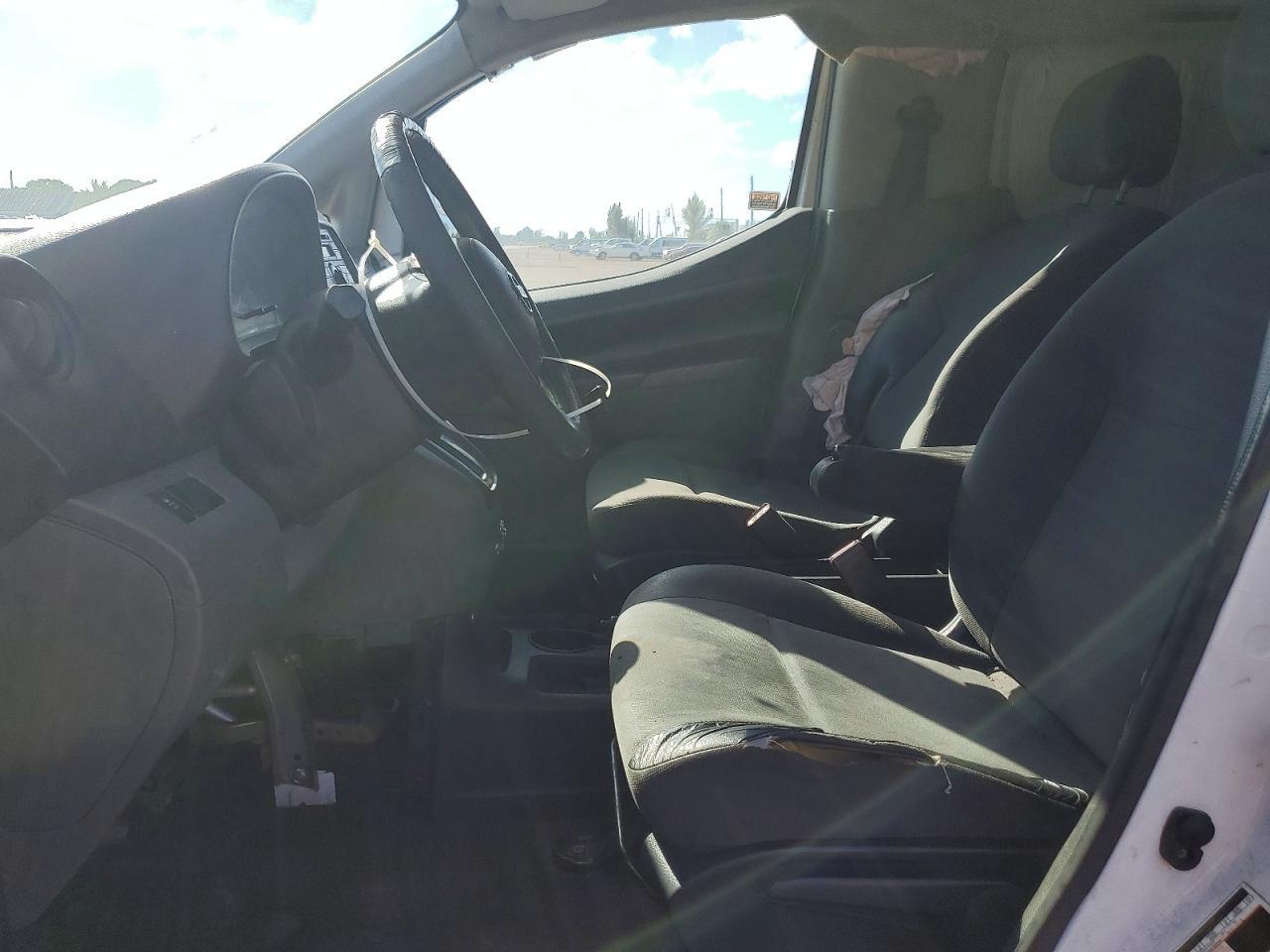 2015 Nissan Nv - Image 7