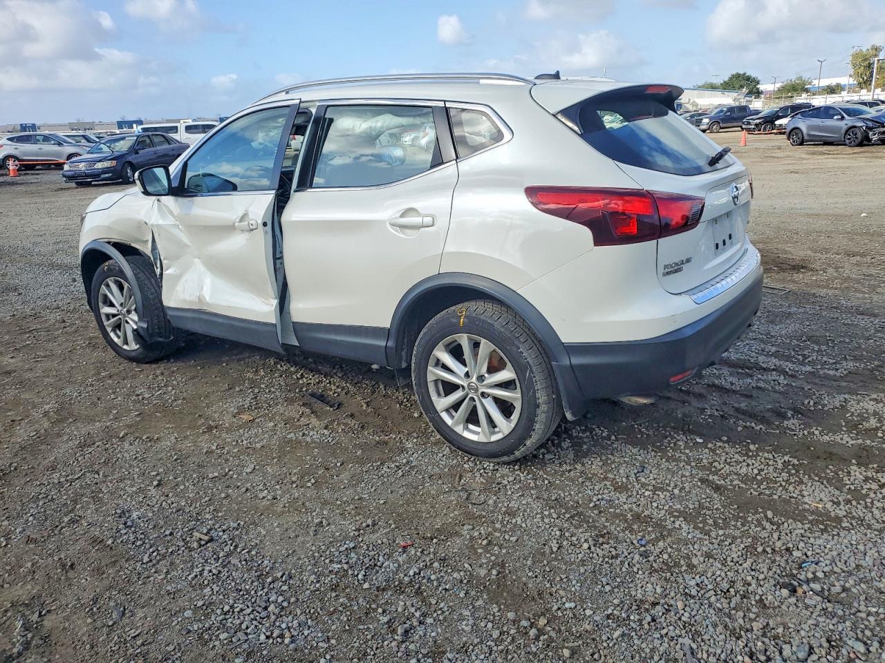 2018 Nissan Rogue Sport S - Image 2