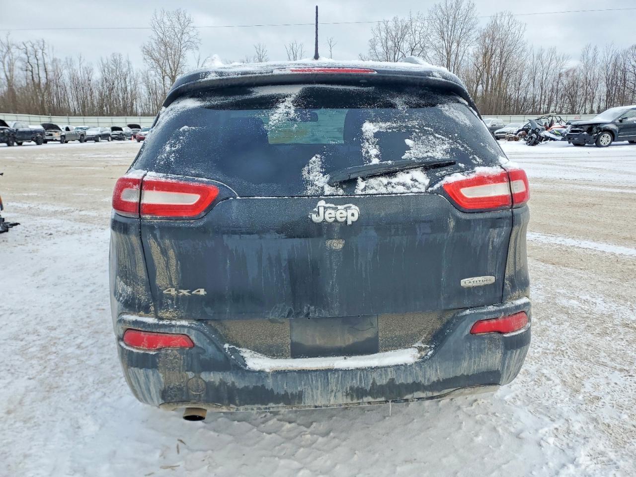 2016 Jeep Cherokee Latitude - Фото 6