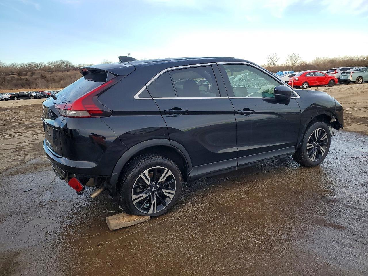2024 Mitsubishi Eclipse Cross Se - Image 3