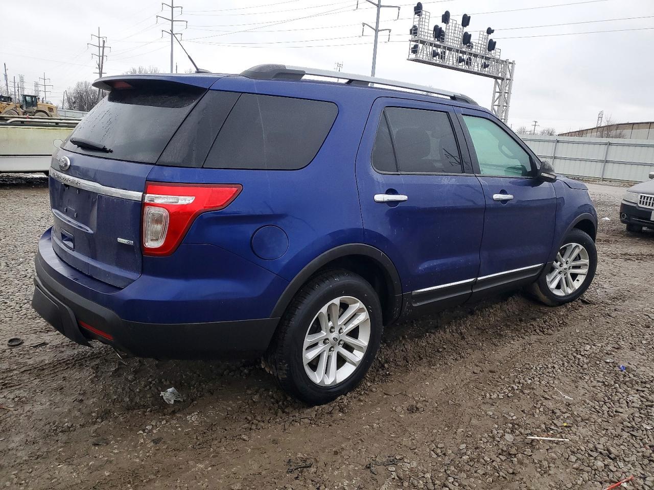 2014 Ford Explorer Xlt - Фото 3