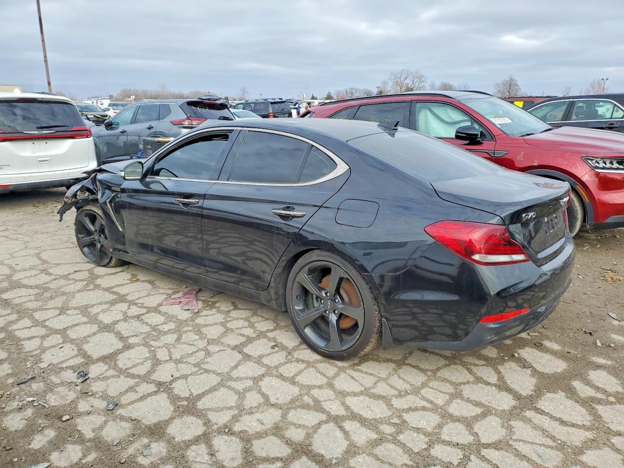 2019 Genesis G70 Prestige - Фото 2