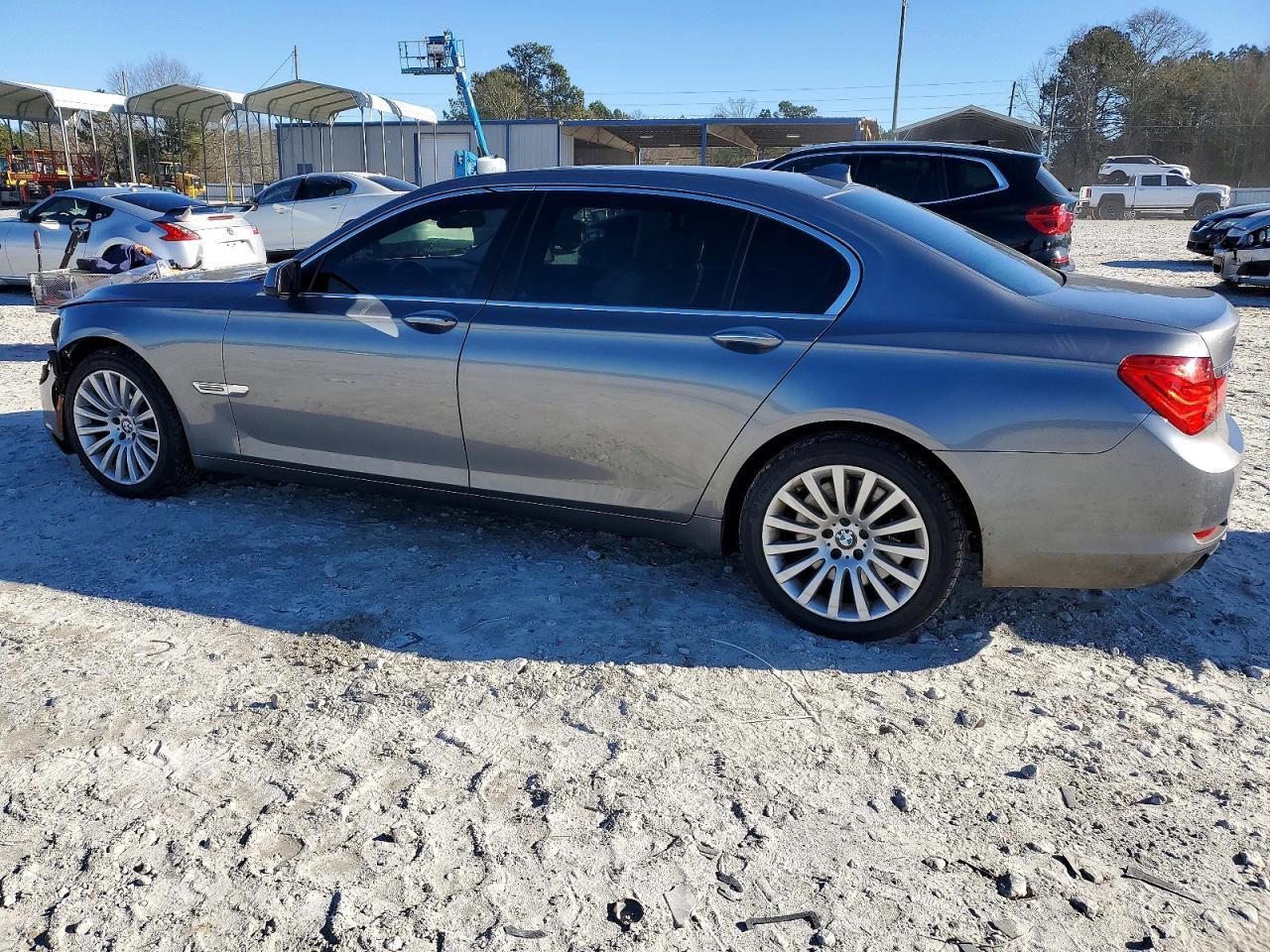 2012 BMW 750 Li - Image 2