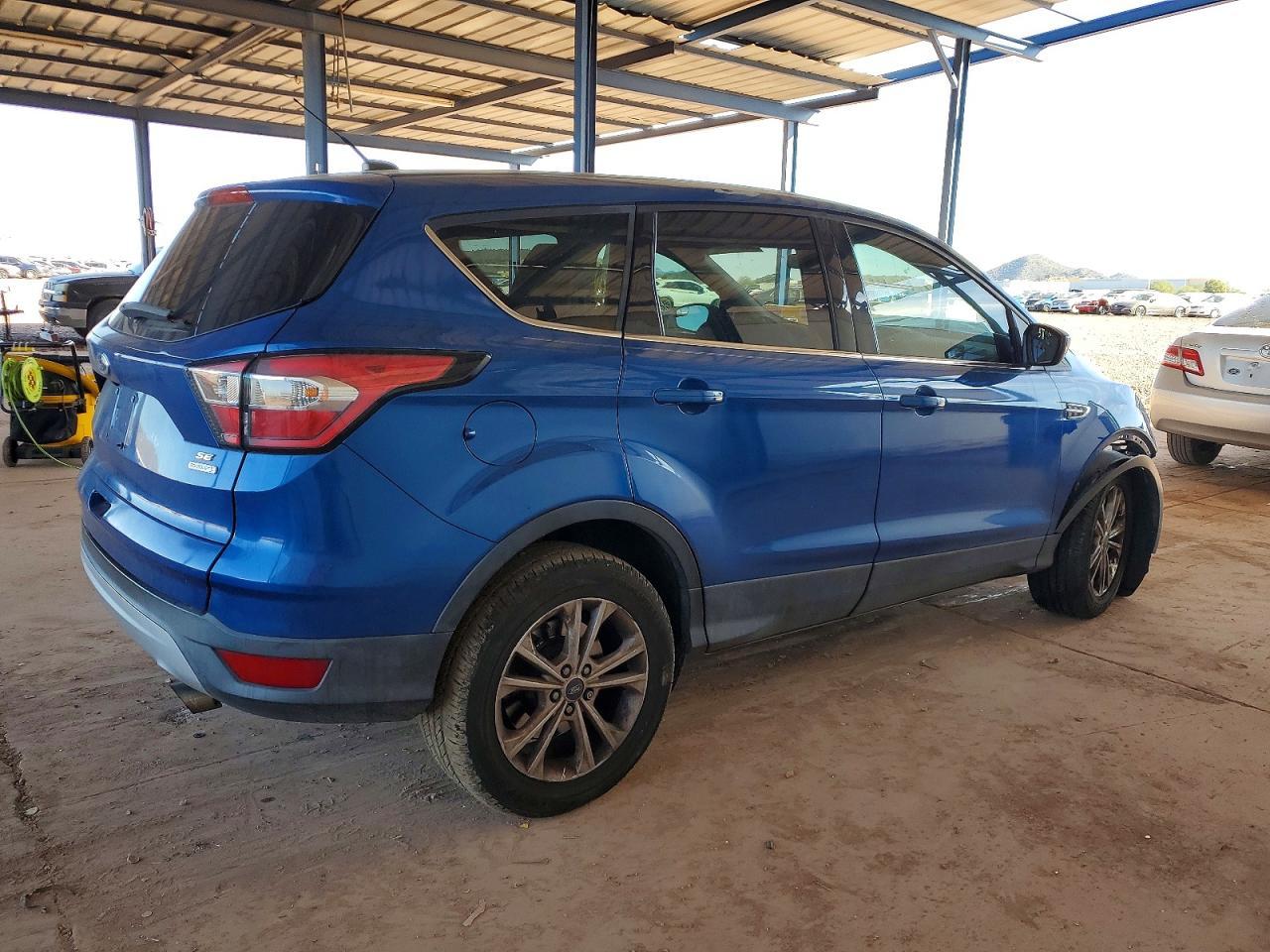 2017 Ford Escape Se - Фото 3