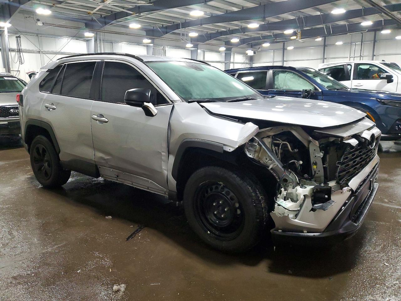 2020 Toyota Rav4 Le - Фото 4