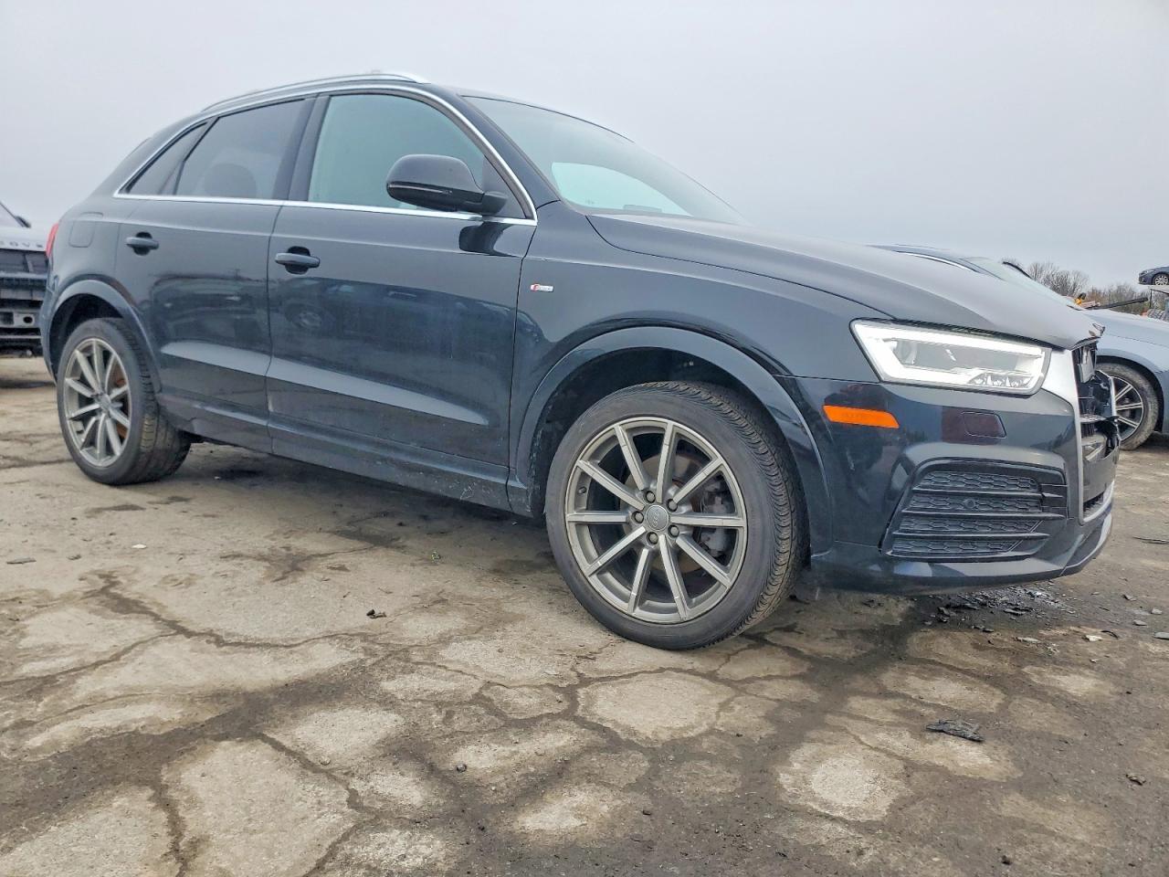 2018 Audi Q3 Premium Plus - Фото 4