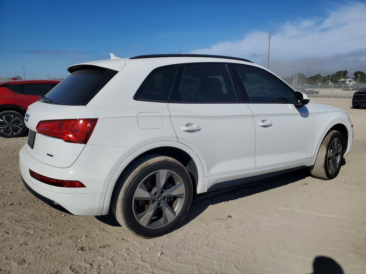 2020 Audi Q5 Premium - Фото 3