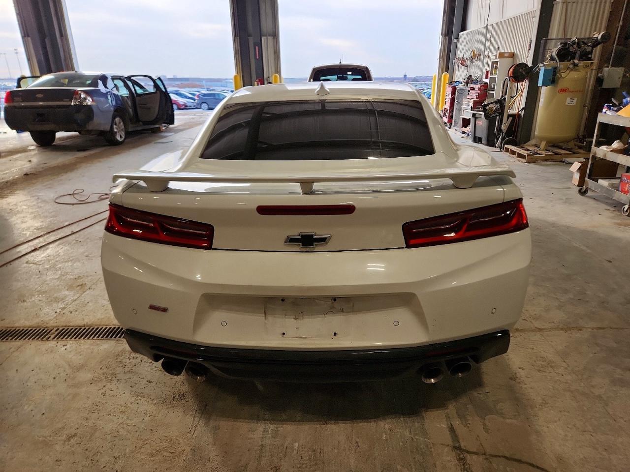 2017 Chevrolet Camaro Ss - Image 6