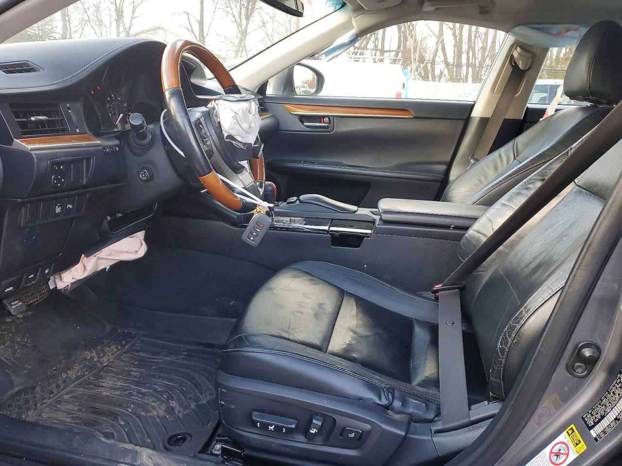 2013 Lexus Es 300H - Image 7