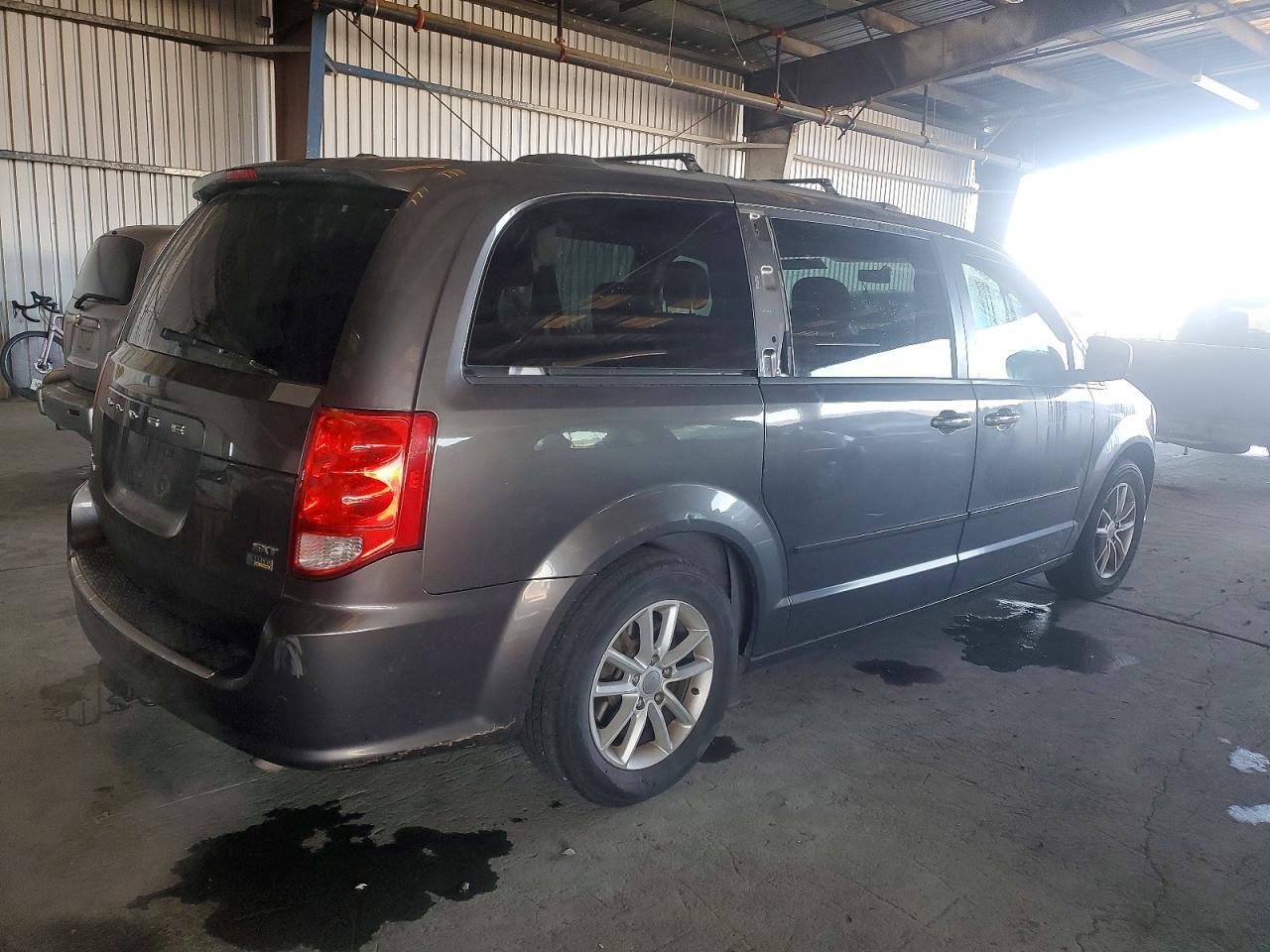 2016 Dodge Grand Caravan Sxt - Фото 3