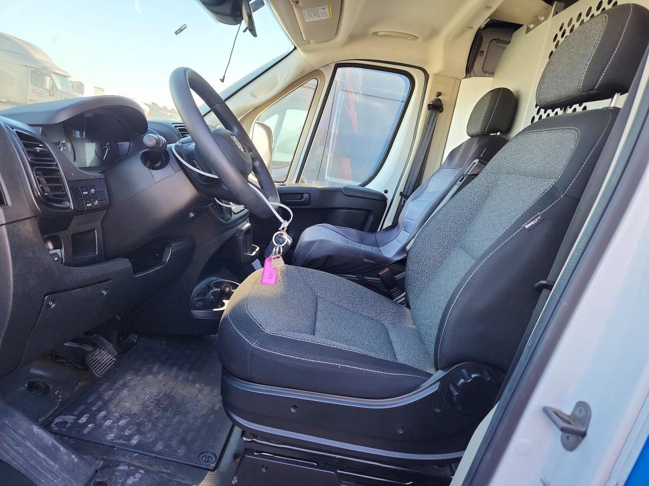 2022 Ram Promaster 3500 Utility / Service Van - Фото 7