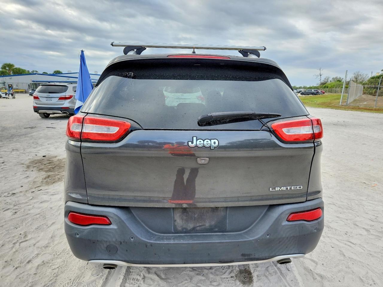 2014 Jeep Cherokee Limited - Image 6
