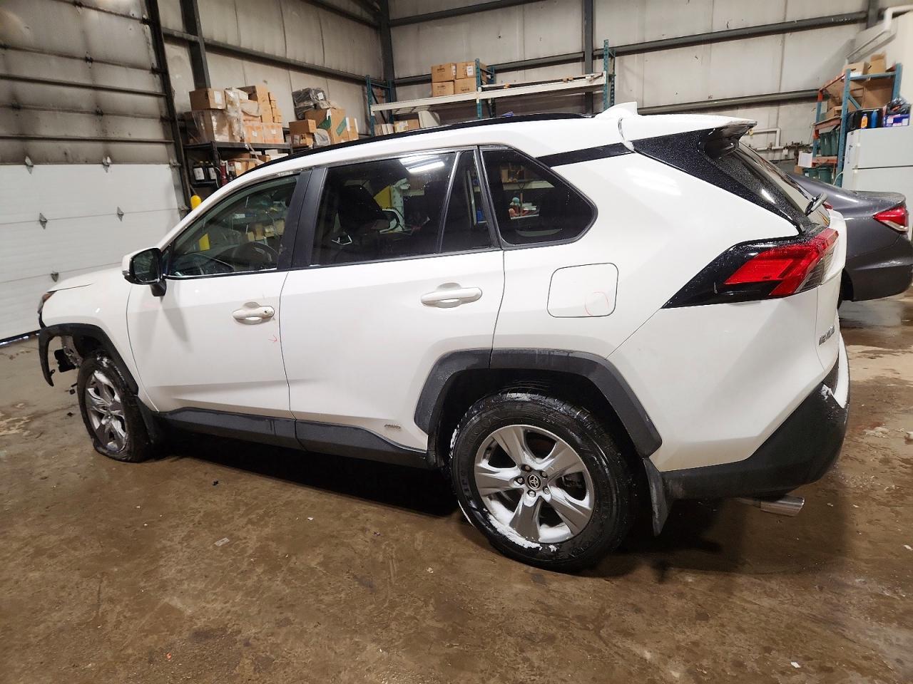 2025 Toyota Rav4 Le - Фото 2