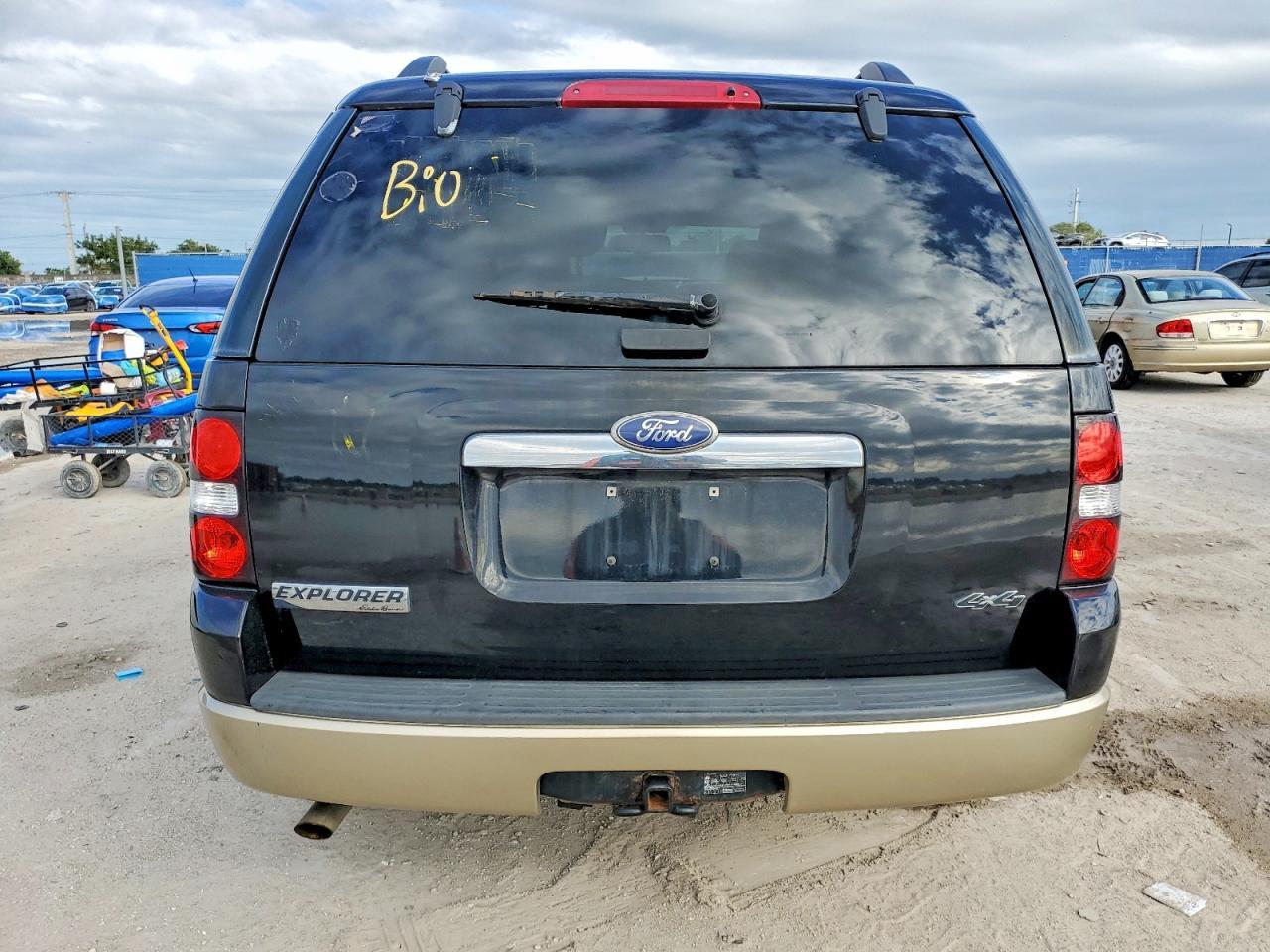 2010 Ford Explorer Eddie Bauer - Image 6