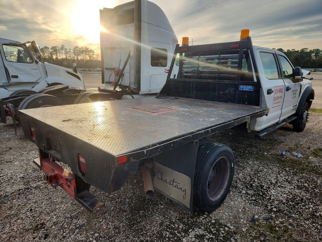 2022 Ford F450 Super Duty Flatbed Truck - Image 3