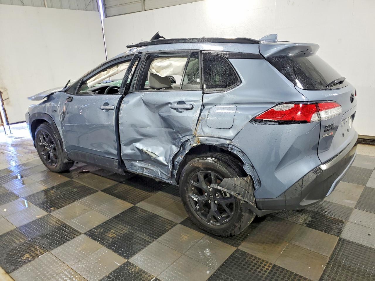 2024 Toyota Corolla Cross Le - Фото 2