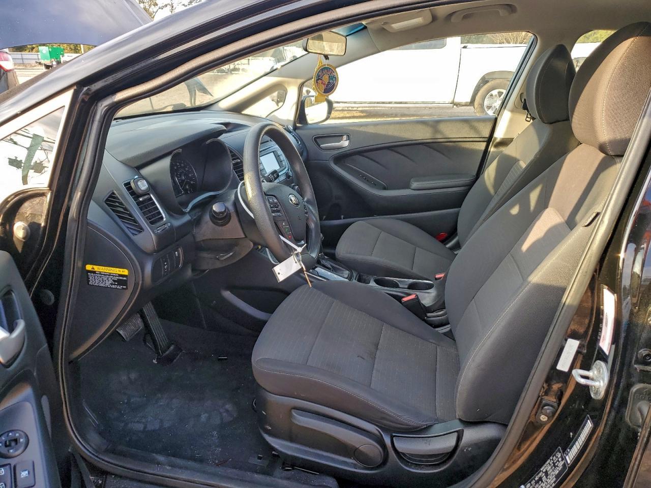 2017 Kia Forte Lx - Image 7