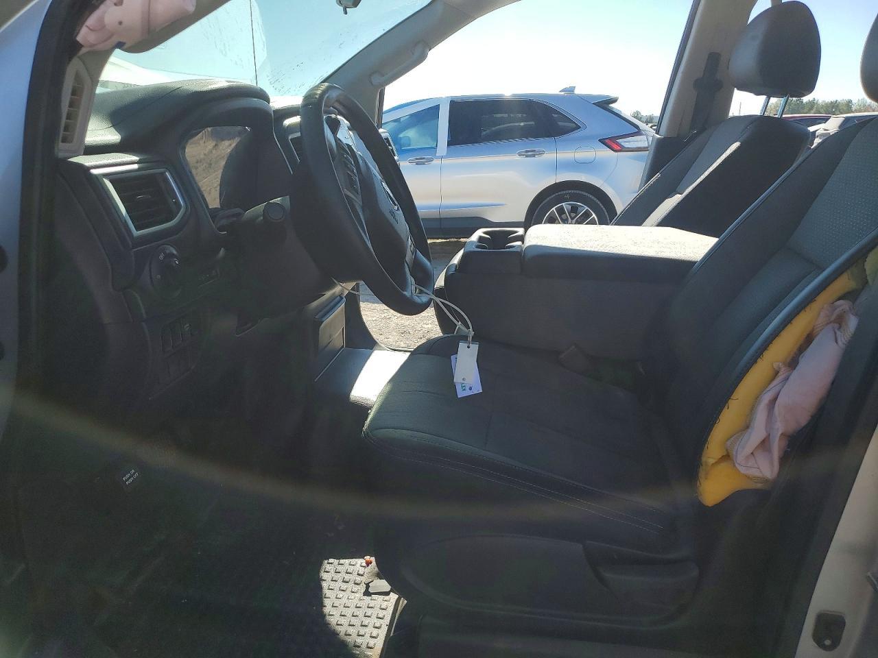 2018 Nissan Titan S - Фото 7