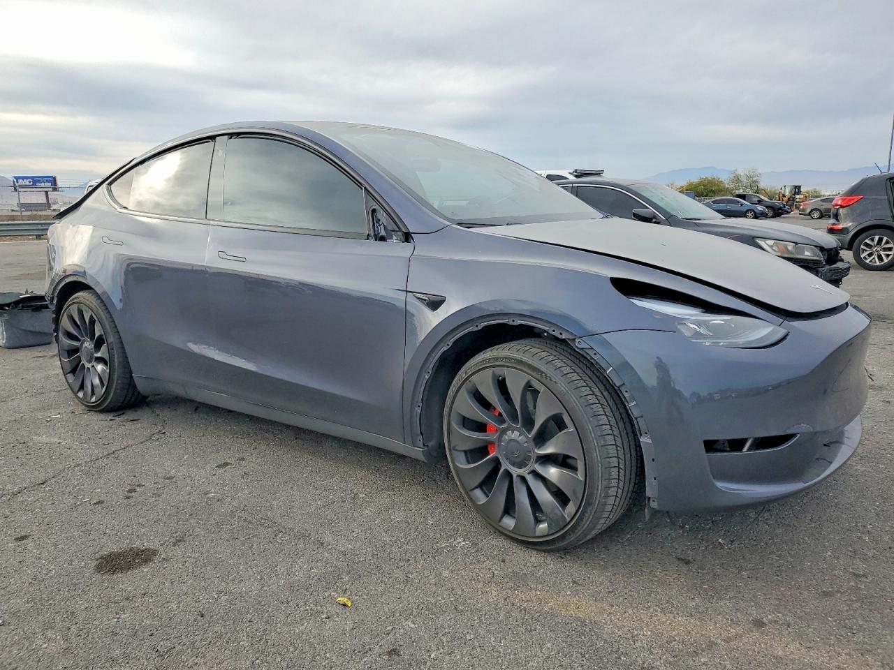 2023 Tesla Model Y - Image 4