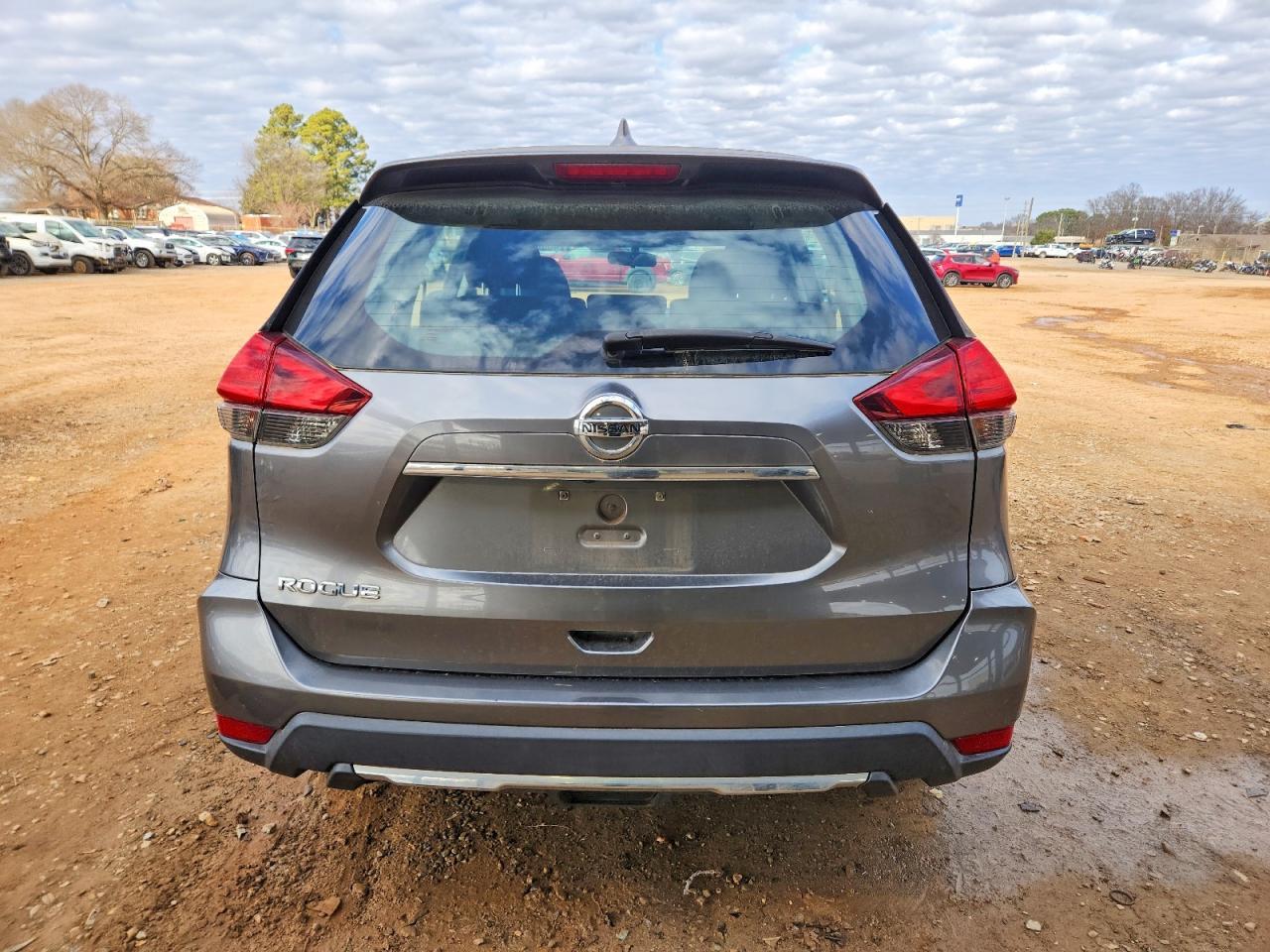 2017 Nissan Rogue S - Фото 6