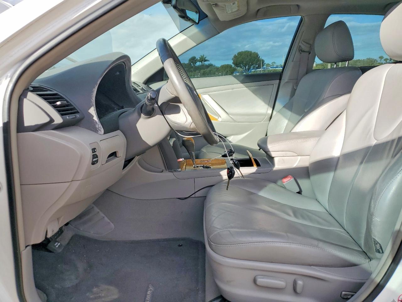 2007 Toyota Camry Xle V6 - Image 7