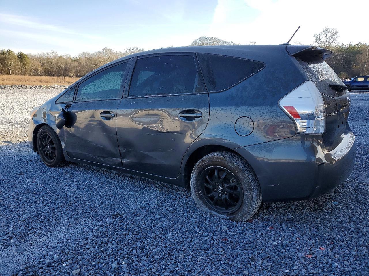 2013 Toyota Prius V - Фото 2