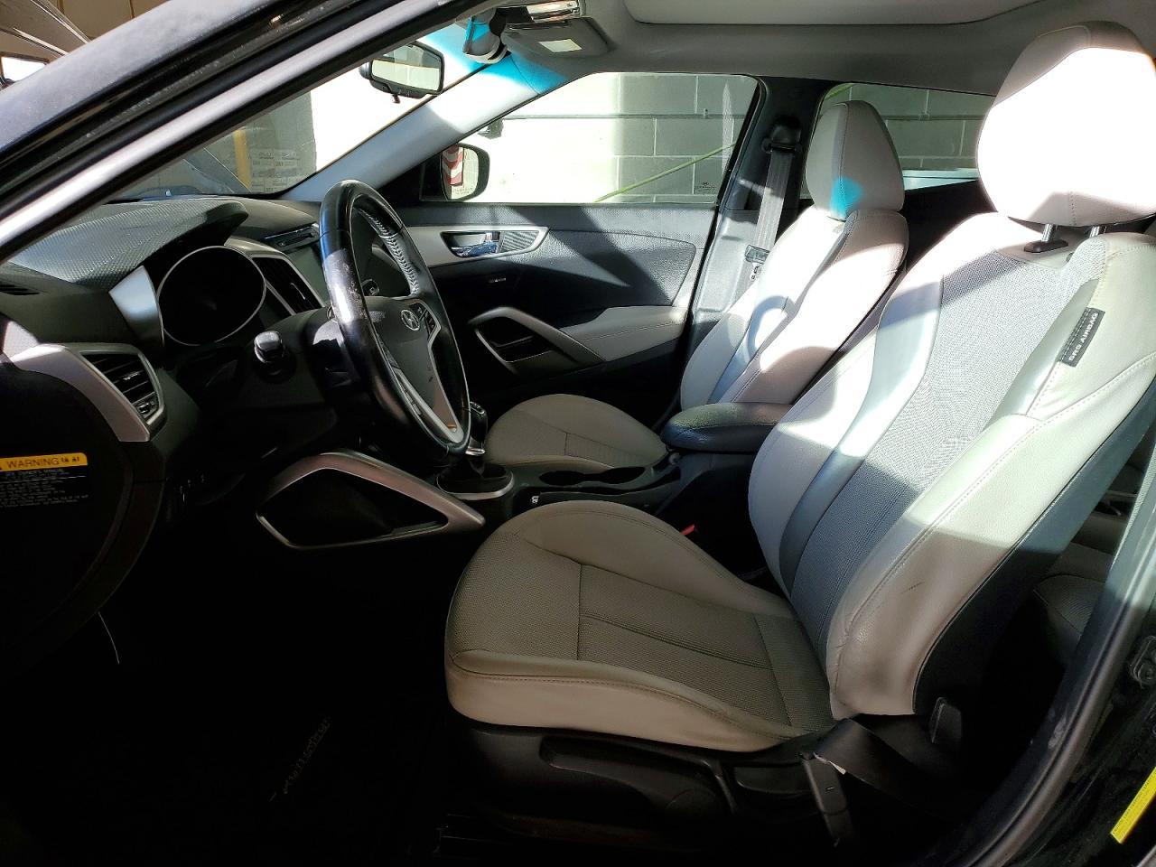 2014 Hyundai Veloster - Фото 7