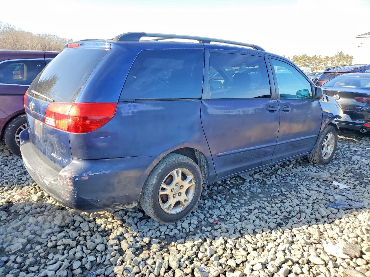 2004 Toyota Sienna Ce - Фото 3