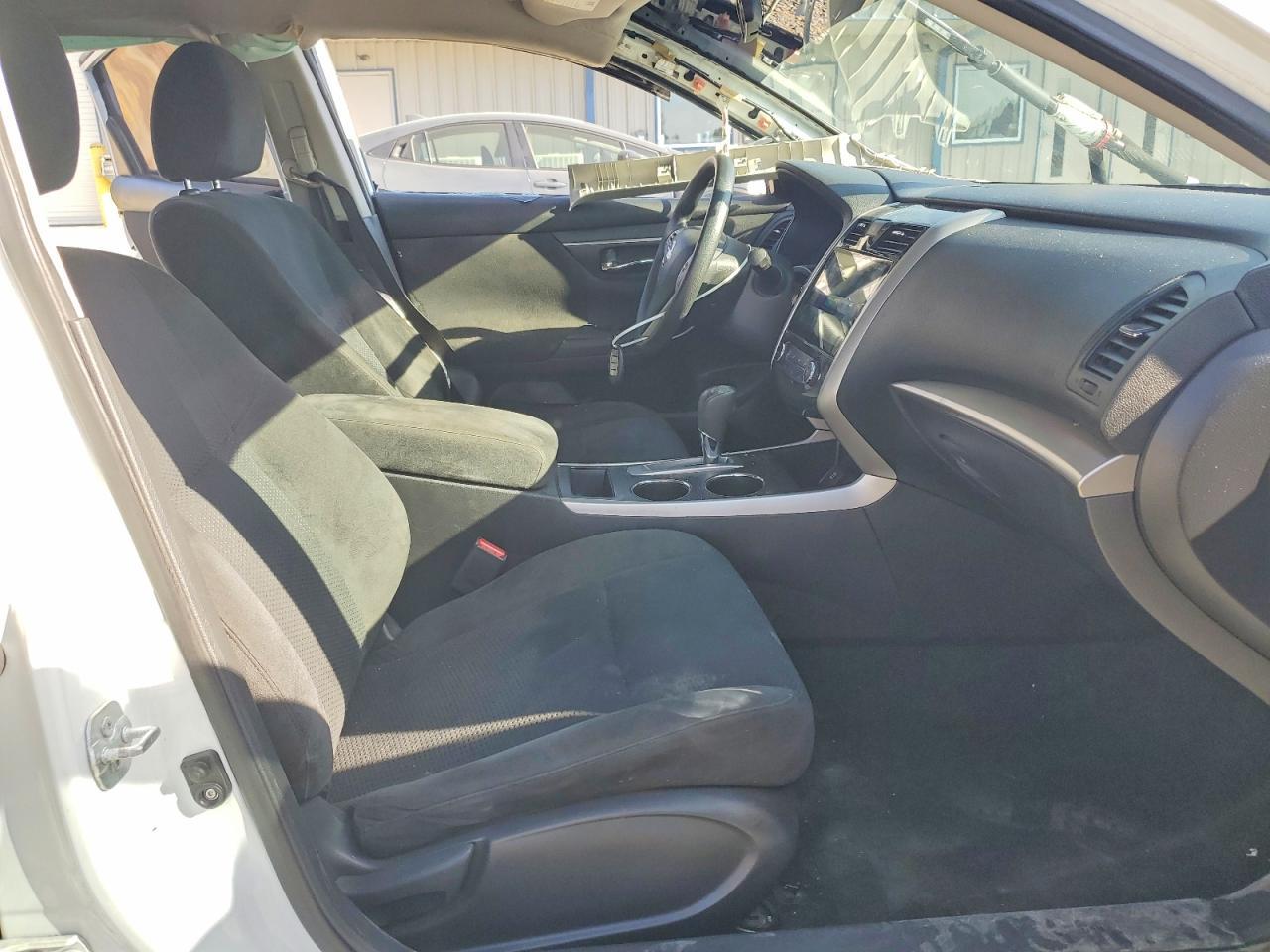 2015 Nissan Altima 2.5 - Фото 7