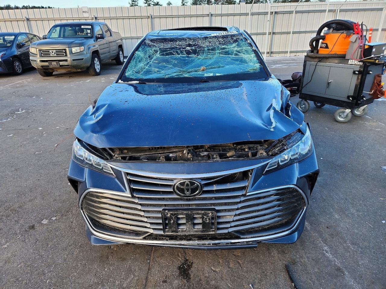 2021 Toyota Avalon Xle - Фото 5