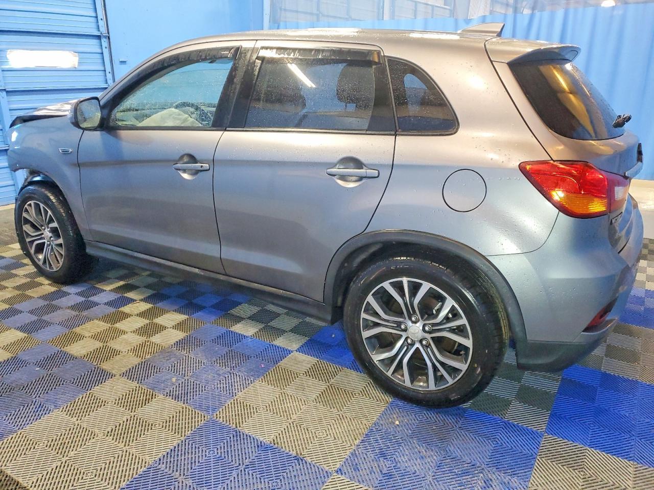 2019 Mitsubishi Outlander Sport Es - Фото 2