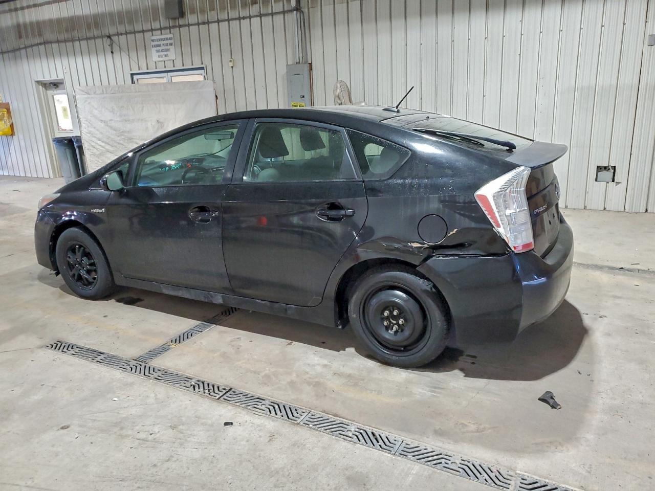 2010 Toyota Prius - Image 2
