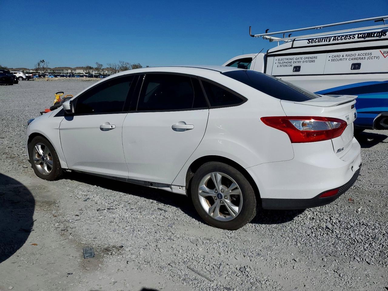2012 Ford Focus Se - Фото 2