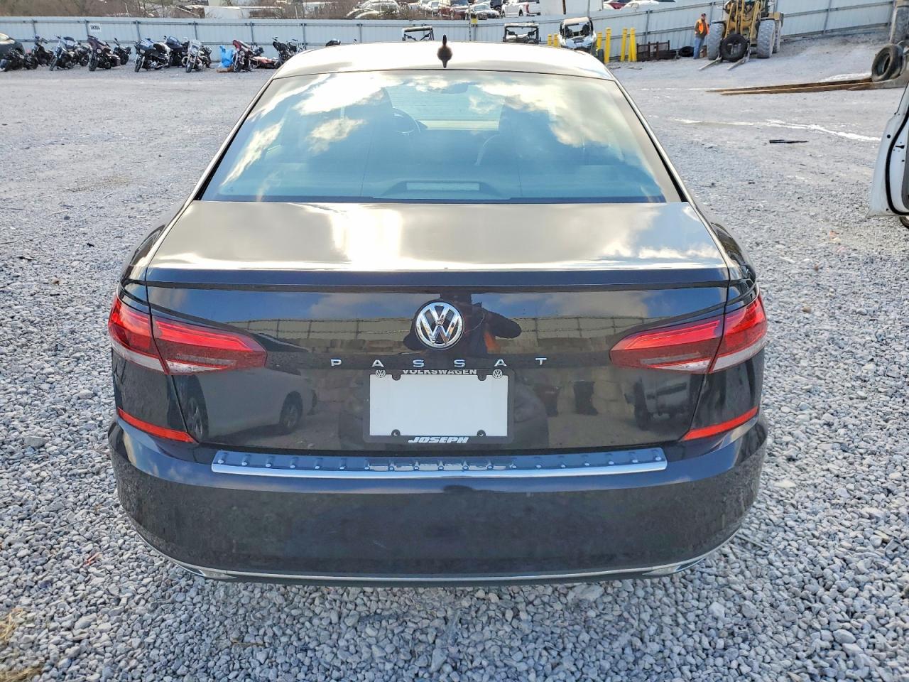 2021 Volkswagen Passat Se - Фото 6