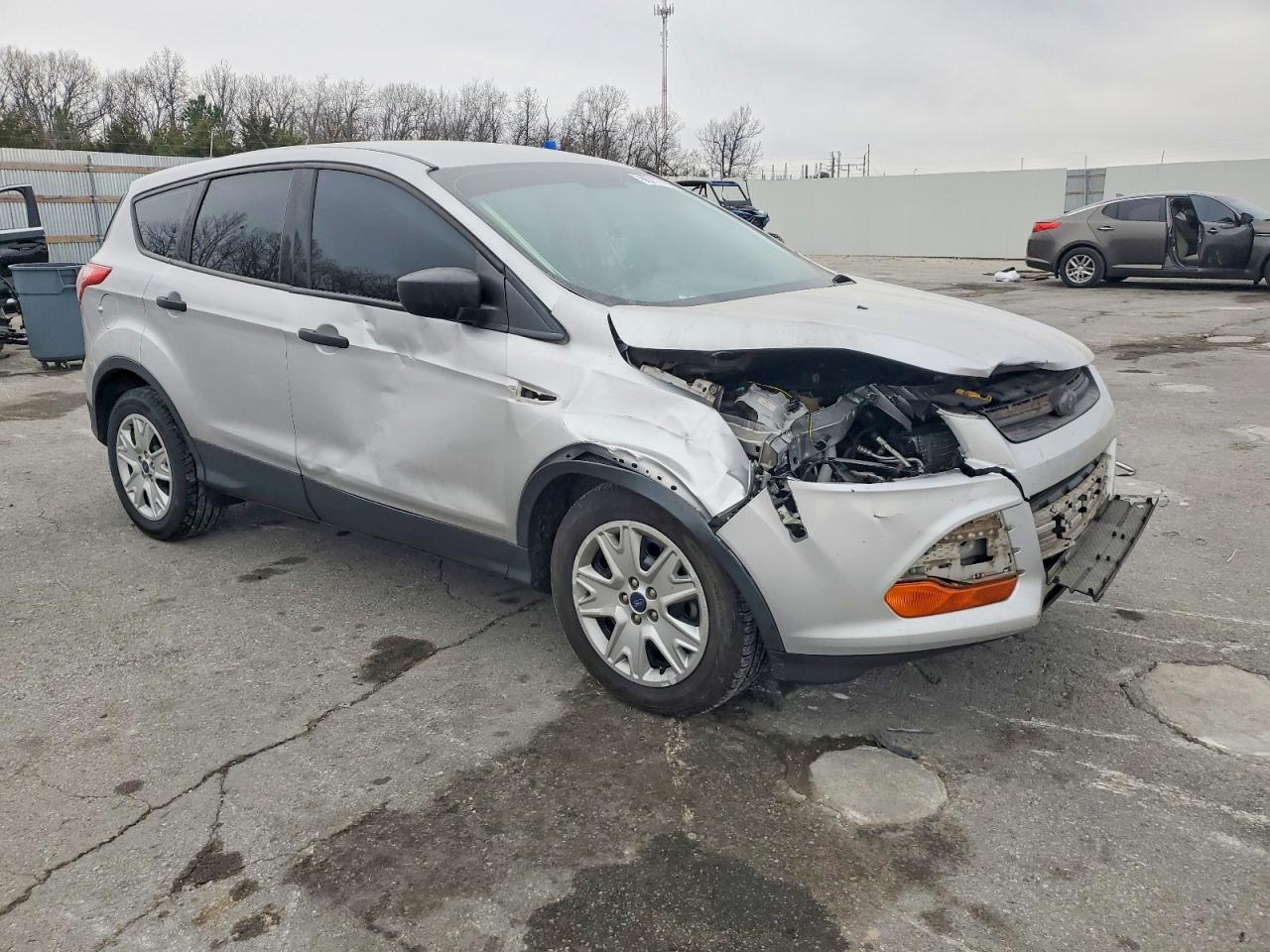2016 Ford Escape S - Фото 4